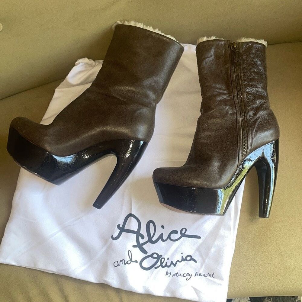 Alice and Olivia Curved Heel Platform Shearling Boots 39.5